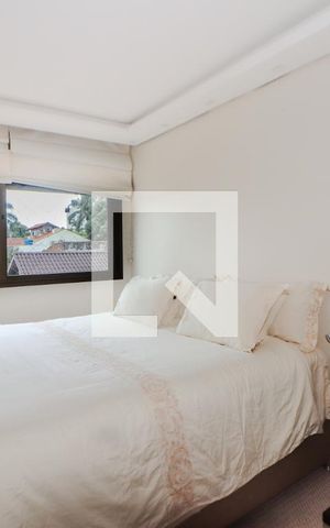 Apartamento à venda com 186m², 3 quartos e 2 vagas Apartamento à venda com 186m², 3 quartos e 2 vagasSuíte 1