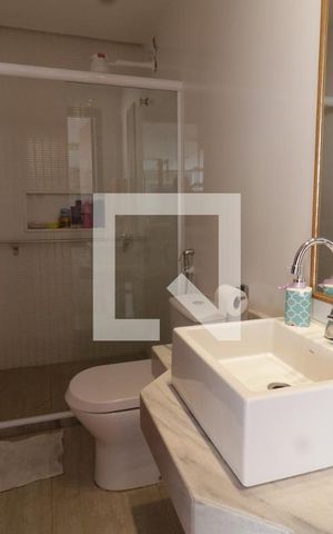 Casa à venda com 680m², 5 quartos e 5 vagasBanheiro da Suíte de hospedes