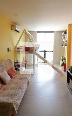 Casa à venda com 680m², 5 quartos e 5 vagasSuíte 1