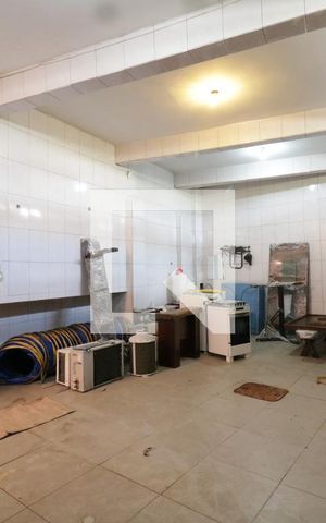 Casa à venda com 680m², 5 quartos e 5 vagasGaragem