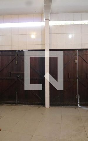 Casa à venda com 680m², 5 quartos e 5 vagasGaragem
