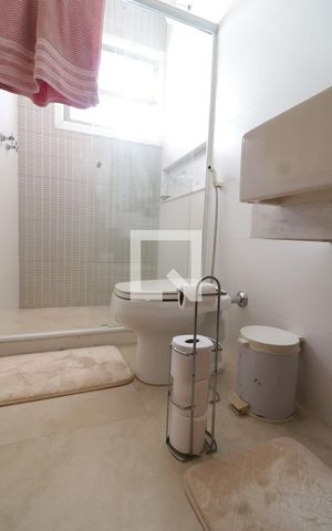 Casa à venda com 680m², 5 quartos e 5 vagasBanheiro Social
