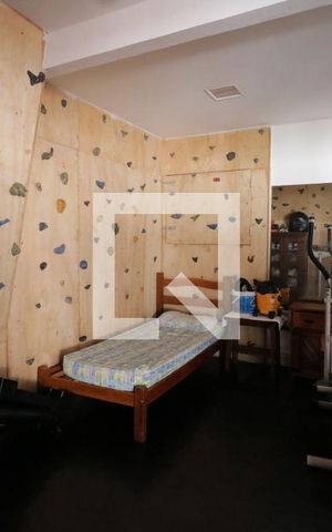 Casa à venda com 680m², 5 quartos e 5 vagasAcademia