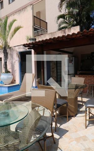 Casa à venda com 680m², 5 quartos e 5 vagasÁrea gourmet