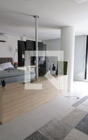 Casa à venda com 680m², 5 quartos e 5 vagasSuíte 2
