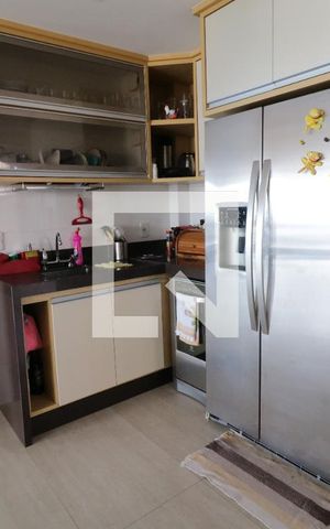 Casa à venda com 680m², 5 quartos e 5 vagasCozinha
