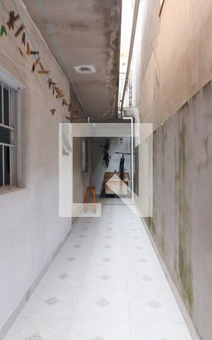 Casa à venda com 152m², 2 quartos e 2 vagas Casa à venda com 152m², 2 quartos e 2 vagasQuintal