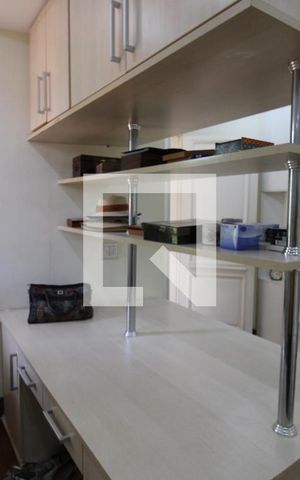 Casa para alugar com 800m², 5 quartos e 8 vagasCloset da suíte 1