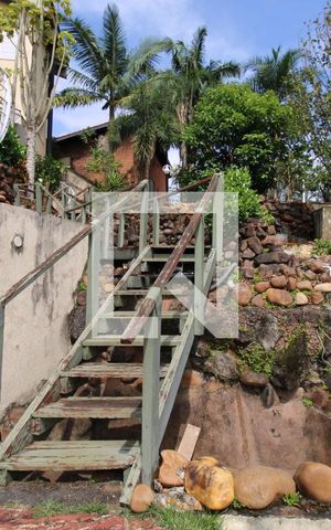 Casa para alugar com 800m², 5 quartos e 8 vagasLago