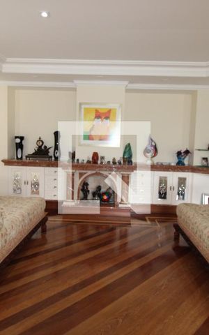Casa para alugar com 800m², 5 quartos e 8 vagasDetalhe Sala
