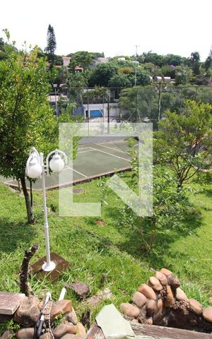Casa para alugar com 800m², 5 quartos e 8 vagasÁrea externa