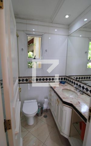 Casa para alugar com 800m², 5 quartos e 8 vagasBanheiro da Suíte 4
