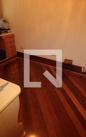 Casa para alugar com 800m², 5 quartos e 8 vagasEscritório