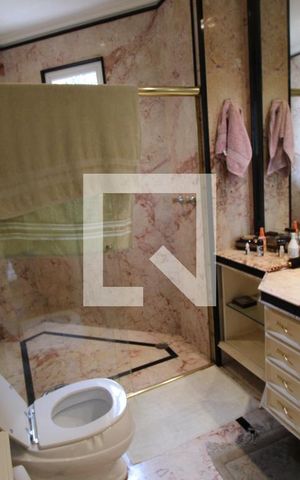 Casa para alugar com 800m², 5 quartos e 8 vagasBanheiro da Suíte 2