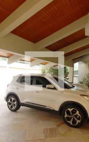 Casa para alugar com 800m², 5 quartos e 8 vagasGaragem