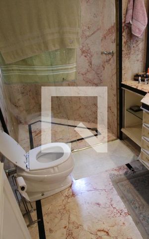 Casa para alugar com 800m², 5 quartos e 8 vagasBanheiro da Suíte 2