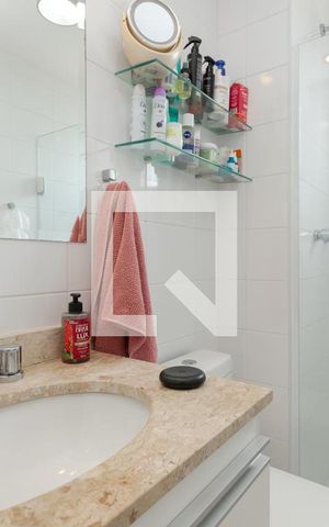 Apartamento à venda com 47m², 1 quarto e 1 vaga Apartamento à venda com 47m², 1 quarto e 1 vagaBanheiro da Suíte