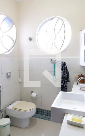 Apartamento à venda com 234m², 5 quartos e 1 vagaBanheiro Social