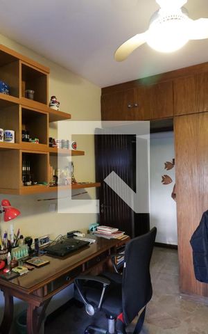 Apartamento à venda com 234m², 5 quartos e 1 vagaQuarto 1