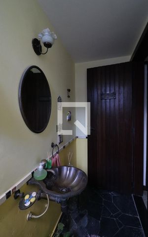 Apartamento à venda com 234m², 5 quartos e 1 vagaLavabo