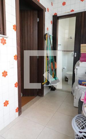 Apartamento à venda com 234m², 5 quartos e 1 vagaÁrea de Serviço