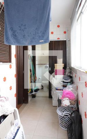 Apartamento à venda com 234m², 5 quartos e 1 vagaÁrea de Serviço