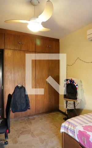 Apartamento à venda com 234m², 5 quartos e 1 vagaQuarto 1
