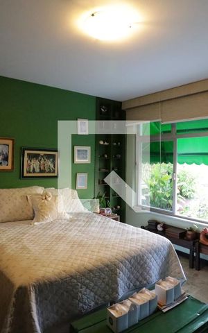 Apartamento à venda com 234m², 5 quartos e 1 vagaSuíte 