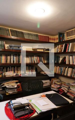 Apartamento à venda com 234m², 5 quartos e 1 vagaEscritório