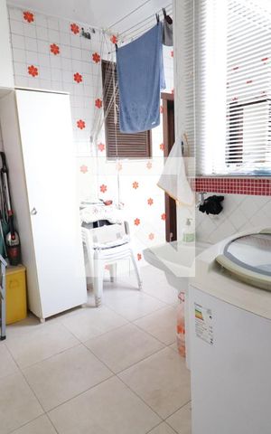 Apartamento à venda com 234m², 5 quartos e 1 vagaÁrea de Serviço