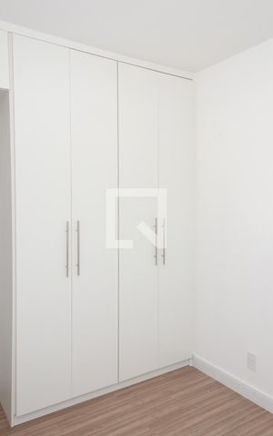 Apartamento para alugar com 63m², 2 quartos e 1 vagaSuíte