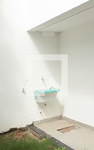 Casa à venda com 180m², 3 quartos e 2 vagasÁrea externa