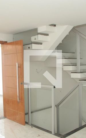 Casa à venda com 180m², 3 quartos e 2 vagasSala/cozinha 