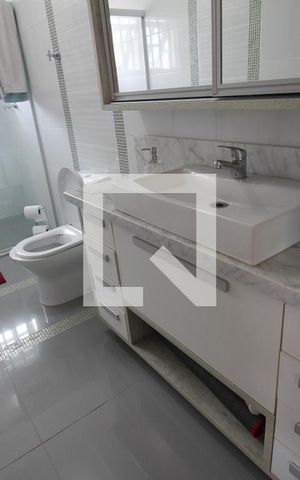 Casa à venda com 416m², 4 quartos e 8 vagasBanheiro 2