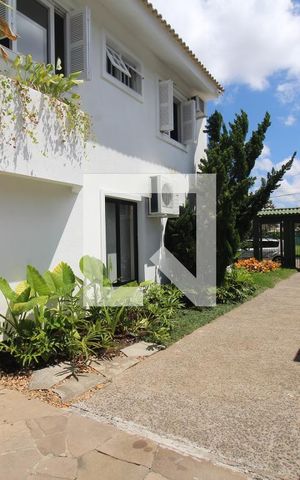 Casa à venda com 416m², 4 quartos e 8 vagasÁrea comum