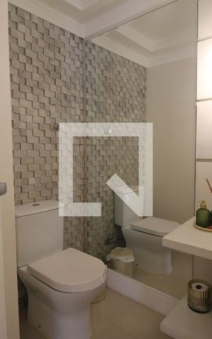 Casa à venda com 416m², 4 quartos e 8 vagasLavabo