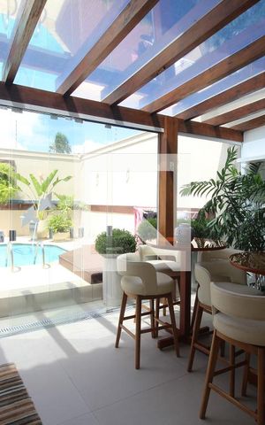 Casa à venda com 416m², 4 quartos e 8 vagasÁrea comum - Piscina