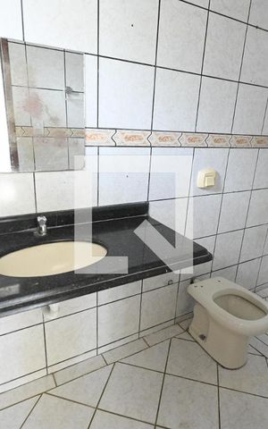 Casa para alugar com 320m², 5 quartos e 4 vagas Casa para alugar com 320m², 5 quartos e 4 vagasBanheiro