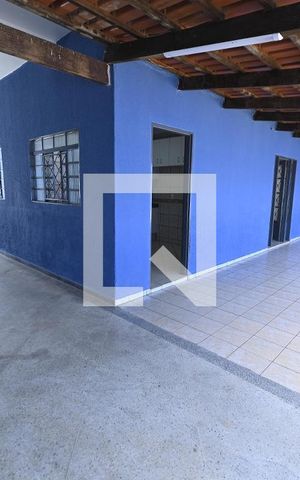 Casa para alugar com 320m², 5 quartos e 4 vagas Casa para alugar com 320m², 5 quartos e 4 vagasÁrea comum
