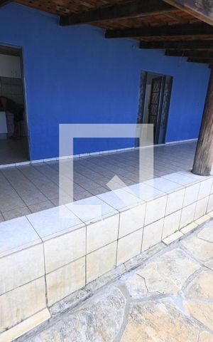Casa para alugar com 320m², 5 quartos e 4 vagas Casa para alugar com 320m², 5 quartos e 4 vagasÁrea comum