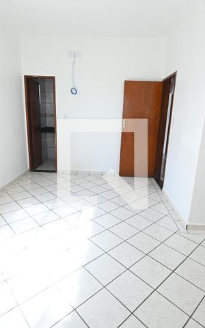 Casa para alugar com 320m², 5 quartos e 4 vagas Casa para alugar com 320m², 5 quartos e 4 vagasQuarto 5