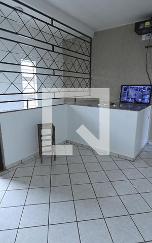 Casa para alugar com 320m², 5 quartos e 4 vagas Casa para alugar com 320m², 5 quartos e 4 vagasSala 2