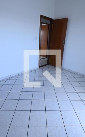 Casa para alugar com 320m², 5 quartos e 4 vagas Casa para alugar com 320m², 5 quartos e 4 vagasQuarto 4