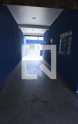 Casa para alugar com 320m², 5 quartos e 4 vagas Casa para alugar com 320m², 5 quartos e 4 vagasÁrea comum