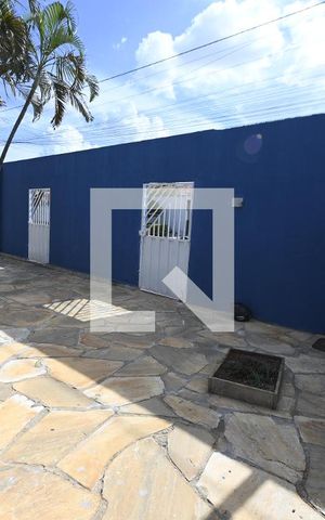Casa para alugar com 320m², 5 quartos e 4 vagas Casa para alugar com 320m², 5 quartos e 4 vagasÁrea comum