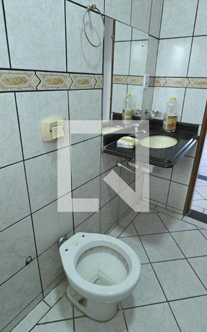 Casa para alugar com 320m², 5 quartos e 4 vagas Casa para alugar com 320m², 5 quartos e 4 vagasBanheiro 3