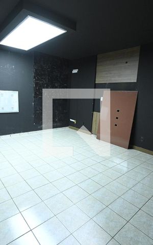 Casa para alugar com 320m², 5 quartos e 4 vagas Casa para alugar com 320m², 5 quartos e 4 vagasQuarto 2
