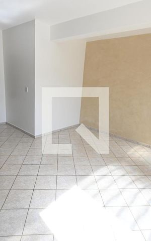 Casa para alugar com 320m², 5 quartos e 4 vagas Casa para alugar com 320m², 5 quartos e 4 vagasSala