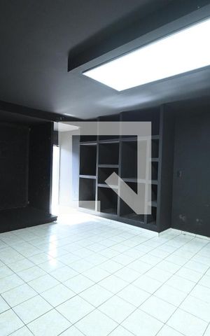 Casa para alugar com 320m², 5 quartos e 4 vagas Casa para alugar com 320m², 5 quartos e 4 vagasQuarto 2
