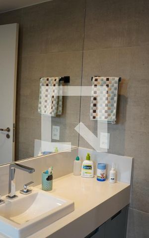 Apartamento à venda com 184m², 3 quartos e 4 vagasBanheiro Suite 2
